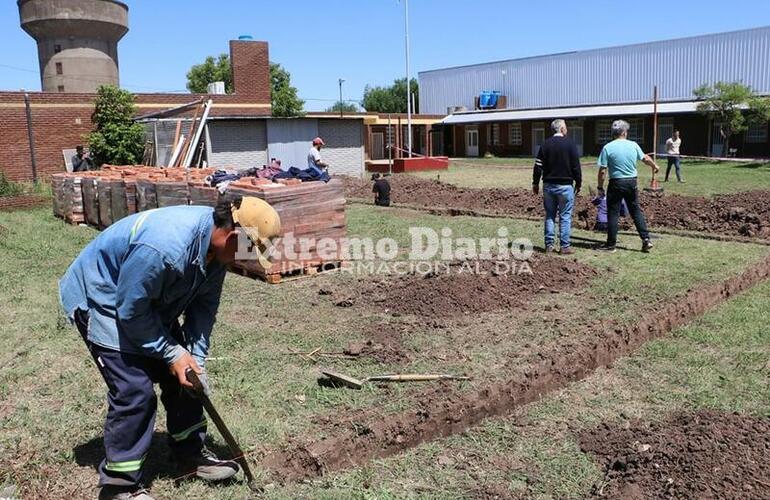 Imagen de Continúa la construcción del Sum de la E.E.T.P. N°650