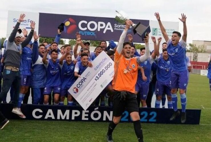 Imagen de Argentino de Rosario se consagró campeón de la Copa Santa Fe tras vencer en la final a 9 de julio de Rafaela