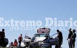 Imagen de Sobre autopista: Choque entre dos veh&iacute;culos