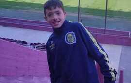 Imagen de F&uacute;tbol: Santiago Orquera, categor&iacute;a 2012, se destac&oacute; en Rosario Central ante rivales A.F.A.