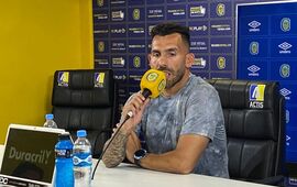 Imagen de Carlos T&eacute;vez renunci&oacute; a su cargo como entrenador de Rosario Central