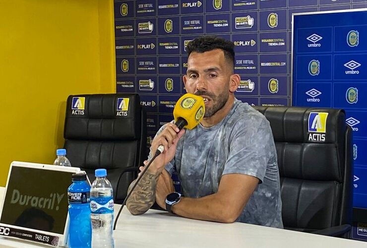 Imagen de Carlos T&eacute;vez renunci&oacute; a su cargo como entrenador de Rosario Central