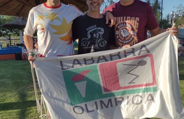 Imagen de Guidi, Cheseaux e Isola obtuvieron grandes resultados en la carrera de 7km de aguas abiertas en Baraderos