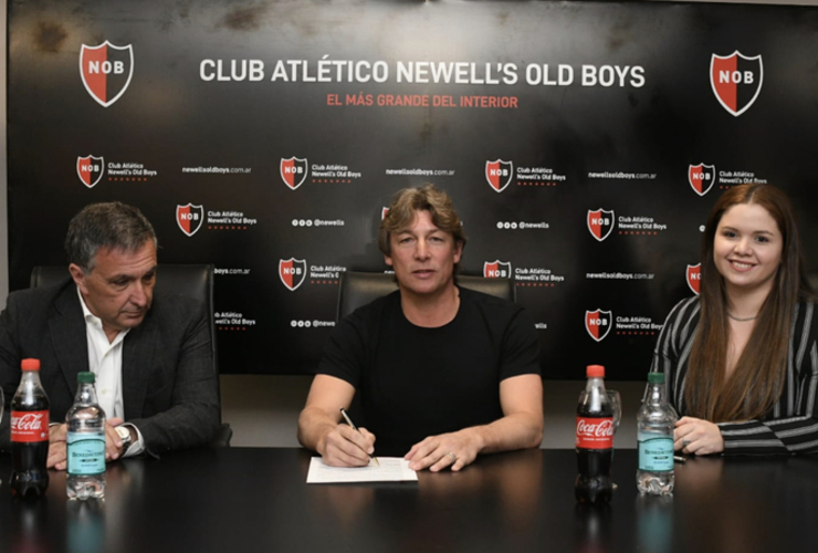 Imagen de Gabriel Heinze, estampó la firma y ya es nuevo Director Técnico de N.O.B.