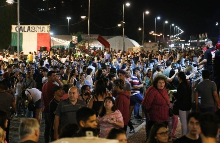 Imagen de Colectividades: operativo de seguridad con 170 polic&iacute;as y 300 pesos el estacionamiento