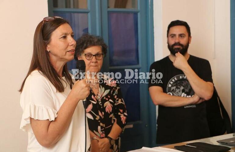 Imagen de Talleres culturales: Se realiz&oacute; la muestra de fin de a&ntilde;o de tejido y cer&aacute;mica