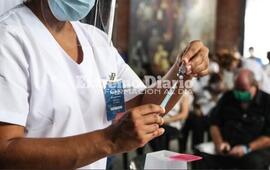 Imagen de Comienza la aplicaci&oacute;n de la quinta dosis contra el coronavirus en toda la provincia
