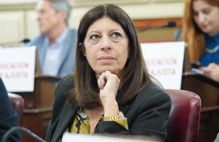 Imagen de Clara Garc&iacute;a: �A tres a&ntilde;os de gesti&oacute;n, Perotti sigue improvisando en materia de educaci&oacute;n�