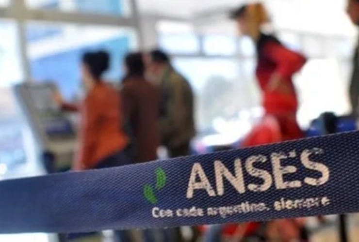 Imagen de ANSES empezó a pagar el Refuerzo Alimentario de noviembre