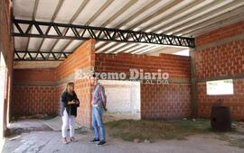Imagen de Leticia Battaglia recorri&oacute; las obras en el Hospital N&deg;50