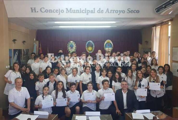 Imagen de Alumnos de 7° grado de la escuela Santa Lucía fueron concejales por un día