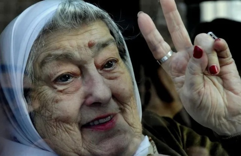 Imagen de Las cenizas de Hebe de Bonafini descansarán en la Plaza de Mayo