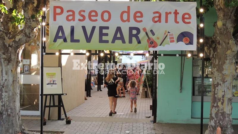 Imagen de Se inaugur&oacute; el �Paseo del Arte� en Alvear