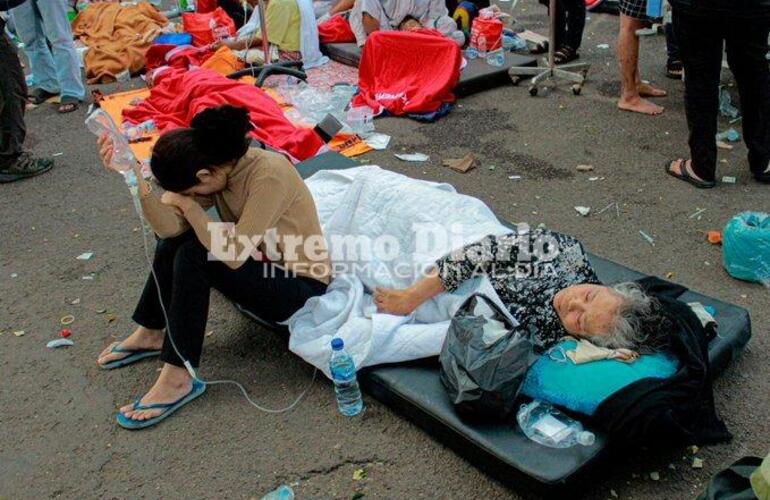 Imagen de Al menos 62 muertos y 700 personas heridas por un terremoto en Indonesia