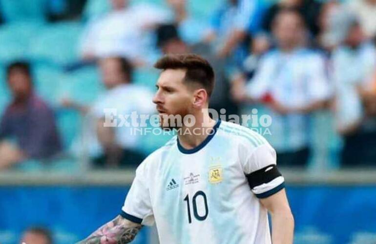 Imagen de El gobierno neg&oacute; haber pedido que la selecci&oacute;n argentina use un brazalete negro