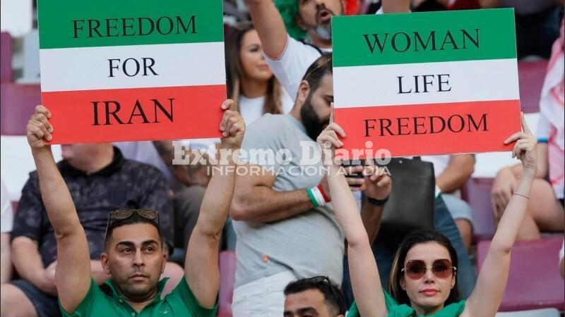 Imagen de Ir&aacute;n no cant&oacute; su propio himno en protesta al regimen de su pa&iacute;s
