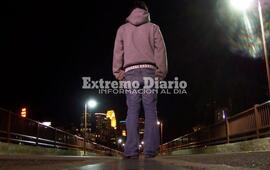 Imagen de Una ciudad chilena prohibi&oacute; que los menores de 16 a&ntilde;os salgan solos de noche