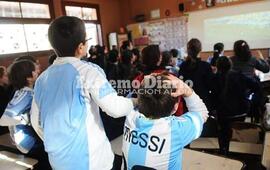 Imagen de Perczyk, sobre ver los partidos en las escuelas: "Es un d&iacute;a ganado, no un d&iacute;a perdido"