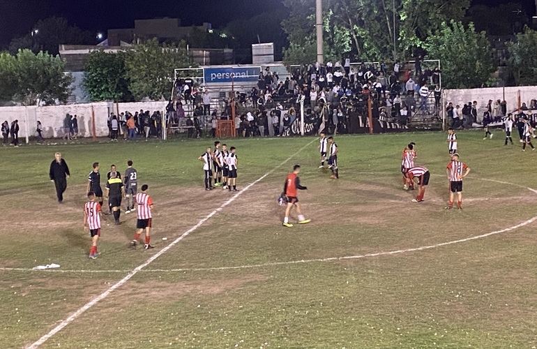 Imagen de Unión cayó 5 a 2 contra Riberas por la semifinal de ida