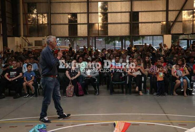 Imagen de Muestra de fin de año de los talleres de danza, folclore, tango y actividad física adaptada