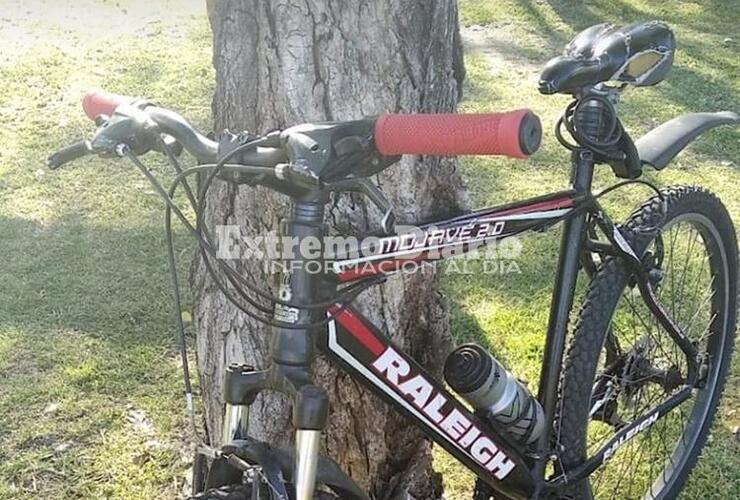 Imagen de Le robaron la bicicleta que estaba en la cochera