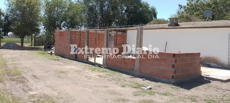 Imagen de Central Argentino construye un nuevo quincho en su camping