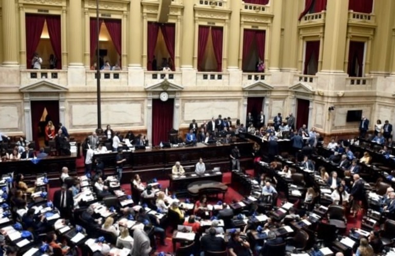 Legisladores en la sesión de este jueves en el Congreso nacional. (@DiputadosAR)