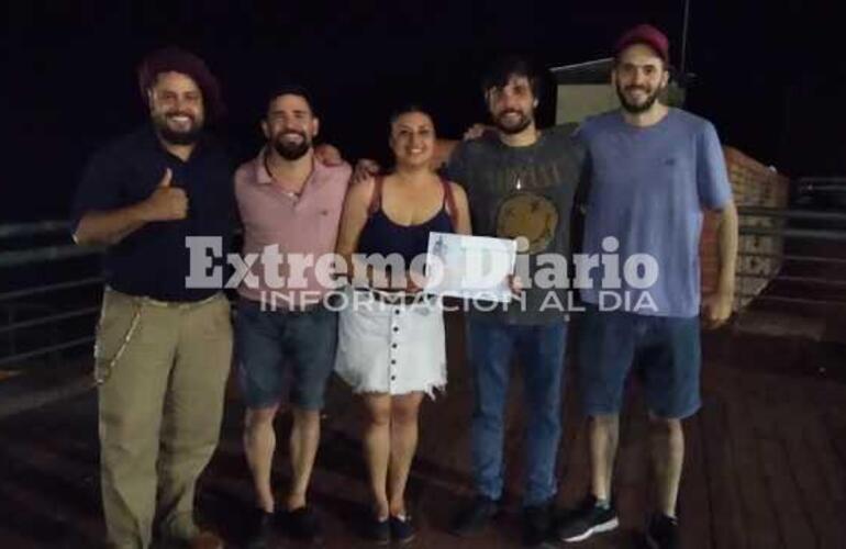 Imagen de Jesica Flores y Maxi Ballinari ganaron el Pre Cosquín de Rosario