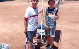 Imagen de Tenis: Talleres organiz&oacute; un torneo para las categor&iacute;as Sub 10 y Sub 12