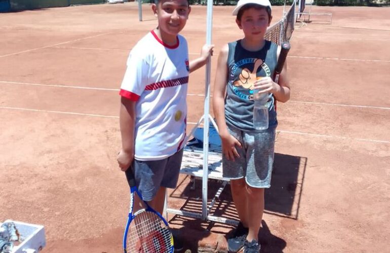 Imagen de Tenis: Talleres organizó un torneo para las categorías Sub 10 y Sub 12