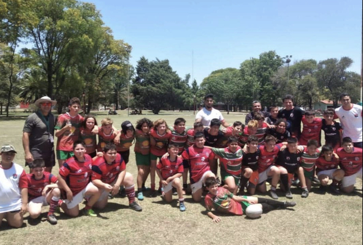 Imagen de Rugby: las infantiles y juveniles del C.A.T., viajaron a San Jorge para el cierre de temporada 2022.