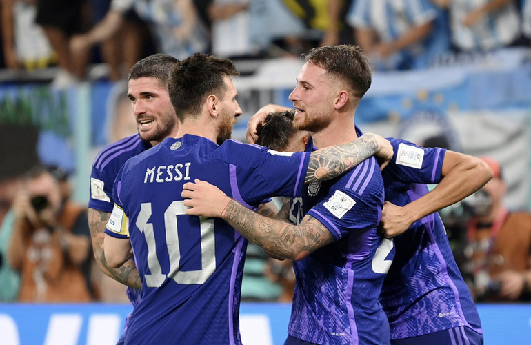 Imagen de La Selección Argentina venció 2-0 a Polonia, terminó 1era de grupo y clasificó a Octavos de Final del Mundial.