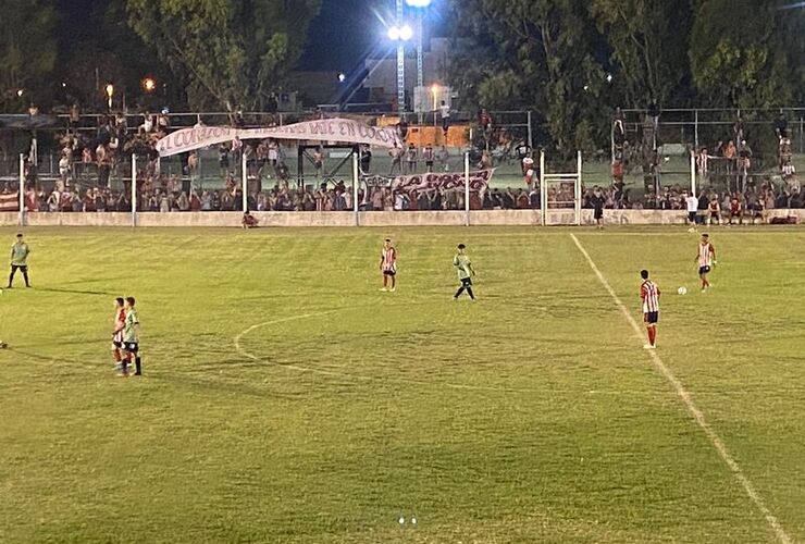 Imagen de La final de vuelta entre Riberas y Atlético Empalme se jugará el sábado a las 20hs