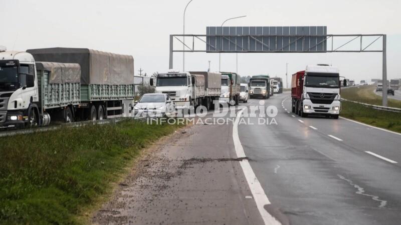 Imagen de Restricci&oacute;n de camiones en rutas por el fin de semana extra largo
