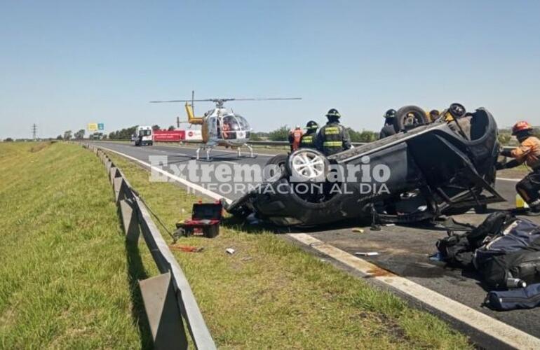 Imagen de Accidente fatal en la autopista a Córdoba: volcó un vehículo e intervino el helicóptero para trasladar heridos
