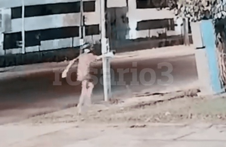 Imagen de Rosario: Balearon el frente de Televisi&oacute;n Litoral y un dejaron un mensaje dirigido a narcos