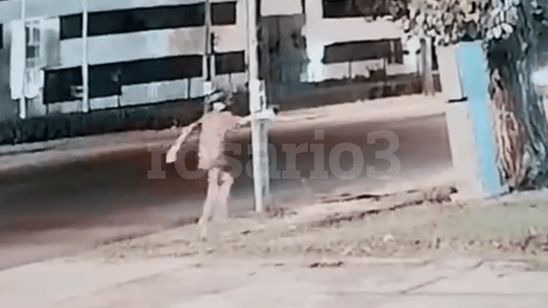 Imagen de Rosario: Balearon el frente de Televisi&oacute;n Litoral y un dejaron un mensaje dirigido a narcos