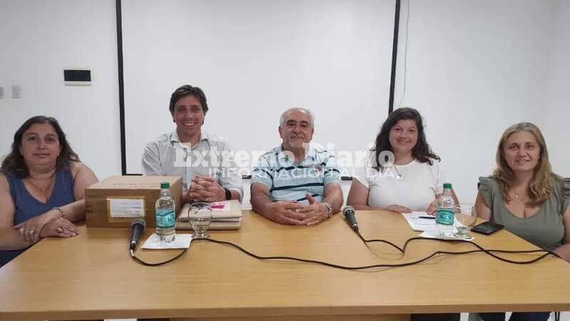 Imagen de Fighiera: Apertura de sobres de la Licitaci&oacute;n P&uacute;blica para la compra de un ec&oacute;grafo