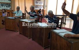 Imagen de Josefina Artusa pidi&oacute; permiso y se retir&oacute; del recinto ante la presencia de Coradini