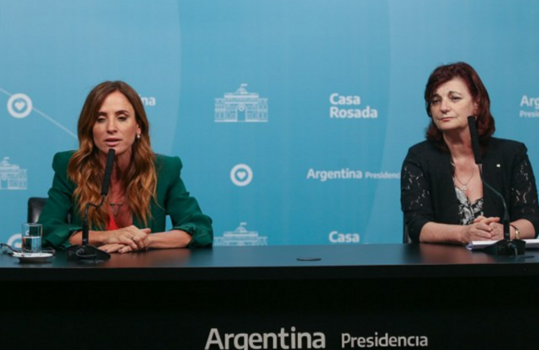 Imagen de Anuncian bono de $24 mil para trabajadores registrados y de $13.500 para beneficiarios del Potenciar Trabajo