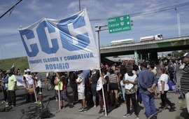 La Corriente Clasista y Combativa (CCC) lleva a cabo este viernes 16 de diciembre una nueva protesta en distintos puntos del Gran Rosario. Foto: Archivo La Capital