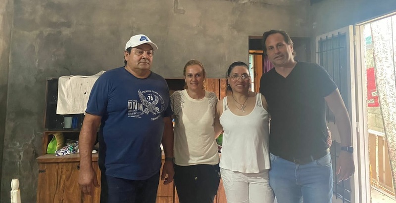 La casa tiene nuevo techo.