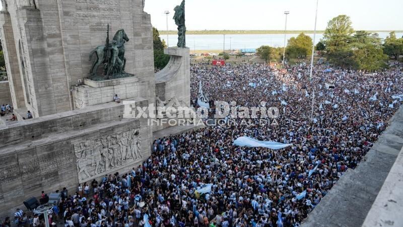 Imagen de Por el triunfo en el Mundial, el Gobierno declar&oacute; feriado nacional para este martes