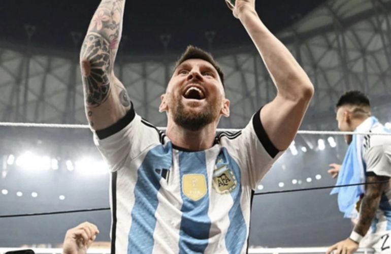 Imagen de La foto de Messi con la Copa del Mundo, es récord histórico con más de 60 millones de Likes en Instagram.