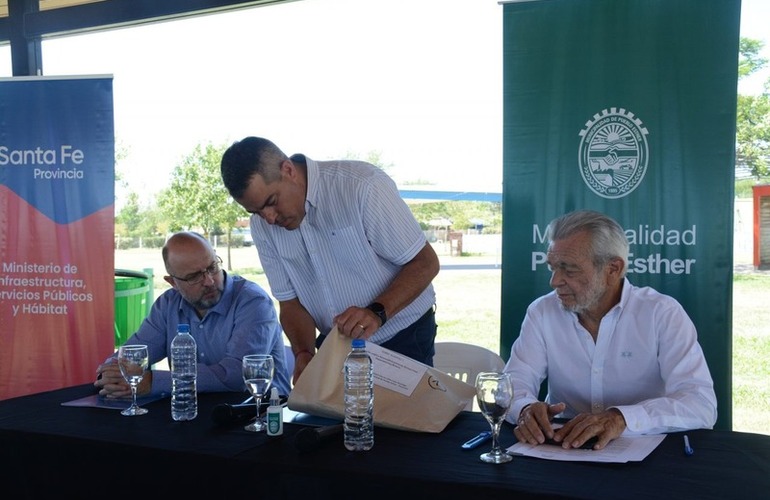 Imagen de La provincia invertir&aacute; m&aacute;s de $600 millones para reacondicionar el Arroyo Fr&iacute;as en Pueblo Esther