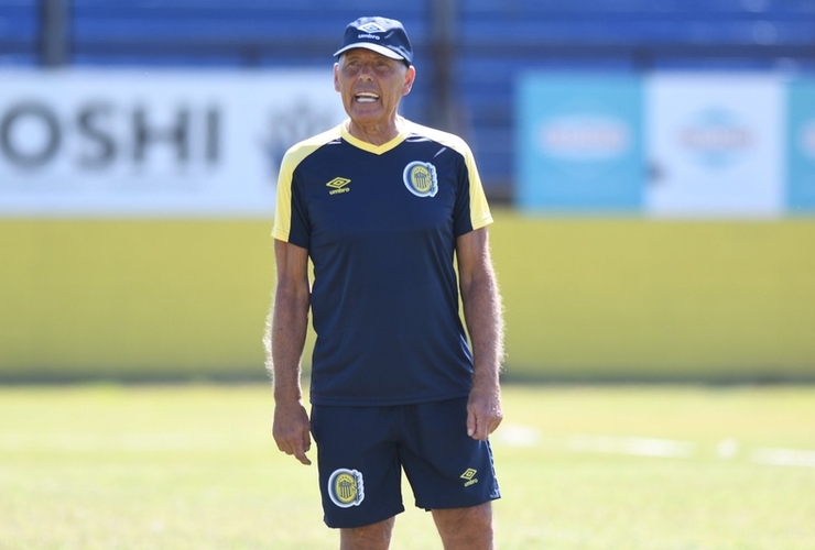 Imagen de Miguel Ángel Russo comenzó su quinto ciclo como técnico de Rosario Central