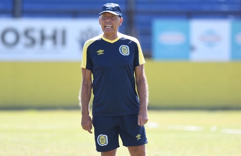 Imagen de Miguel Ángel Russo comenzó su quinto ciclo como técnico de Rosario Central