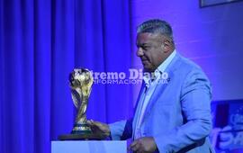Imagen de Con la presencia de Claudio Tapia y el trofeo de la Copa del Mundo, se llev&oacute; a cabo la Asamblea 2022 de AFA en el predio de Ezeiza