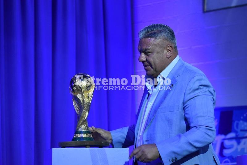 Imagen de Con la presencia de Claudio Tapia y el trofeo de la Copa del Mundo, se llev&oacute; a cabo la Asamblea 2022 de AFA en el predio de Ezeiza