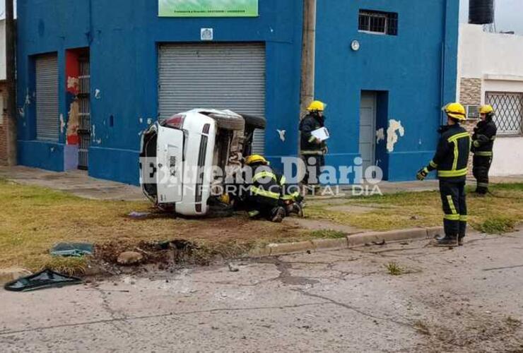 Imagen de Vuelco de un auto en Fighiera